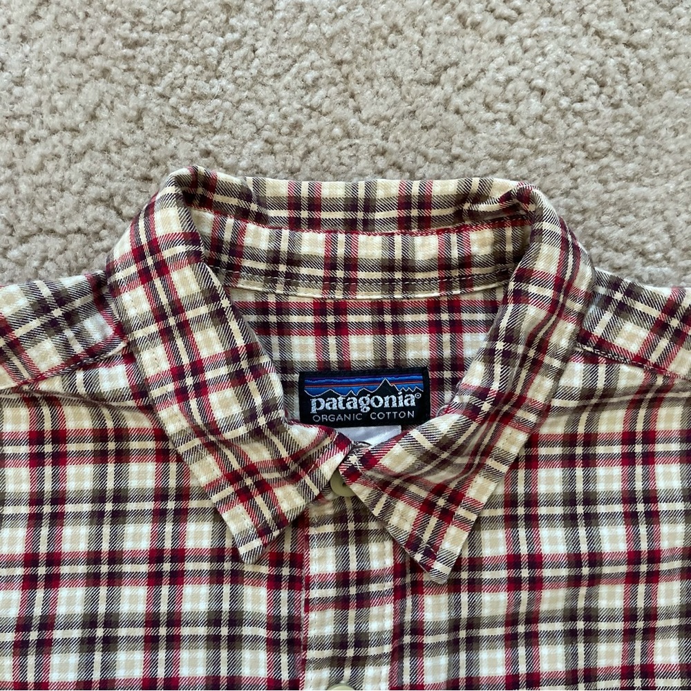 Patagonia Button Down - Picture 5 of 6